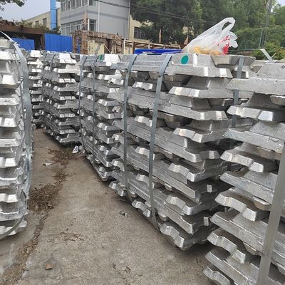 Lingotti di alluminio A7 99,9 di rivestimento del mulino e lega A8 99,85% liscia